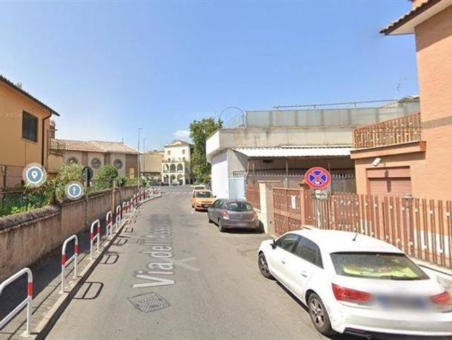 Palazzo / Stabile in vendita a Roma RM