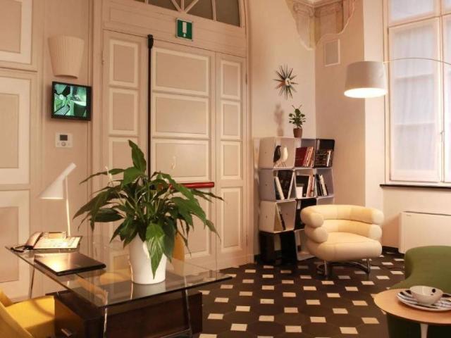 Palazzo / Stabile in vendita a Roma RM