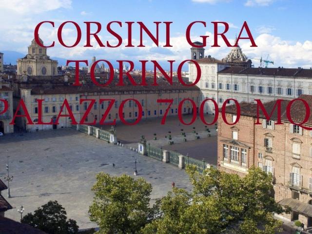 Palazzo / Stabile in vendita a Roma RM