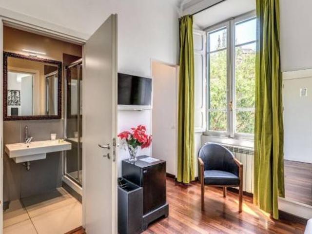 Palazzo / Stabile in vendita a Roma RM