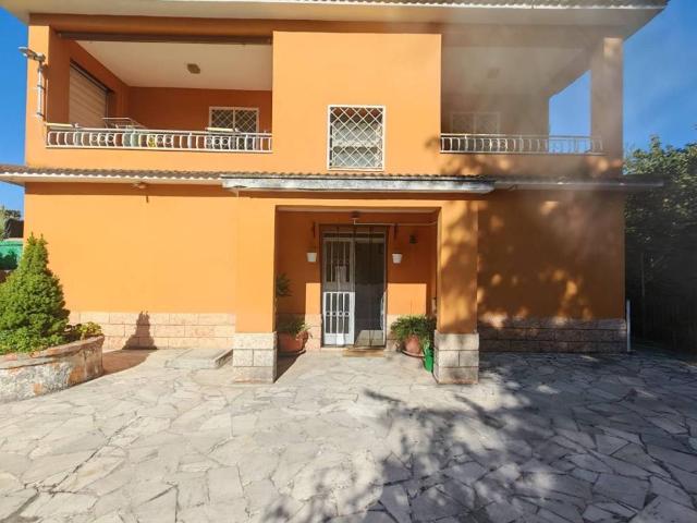 Palazzo / Stabile in vendita a Roma RM