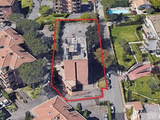 Palazzo / Stabile in vendita a Roma RM
