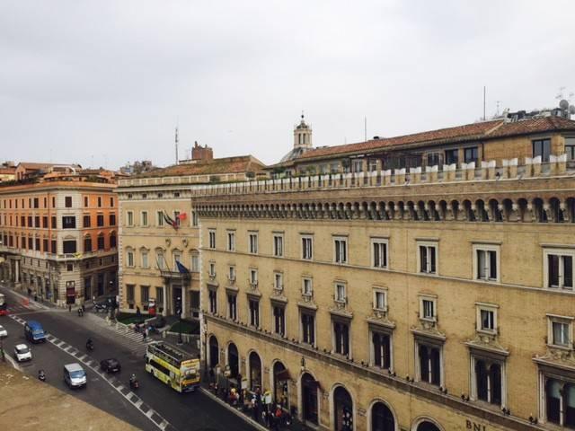 Palazzo / Stabile in vendita a Roma RM