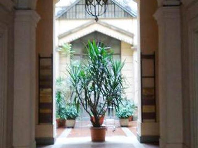 Palazzo / Stabile in vendita a Roma RM