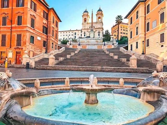Palazzo / Stabile in vendita a Roma RM