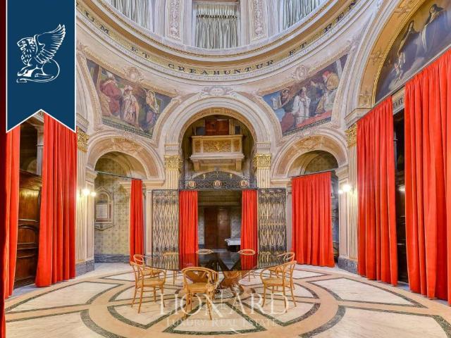 Palazzo / Stabile in vendita a Roma RM