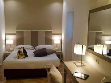 Palazzo / Stabile in vendita a Roma RM