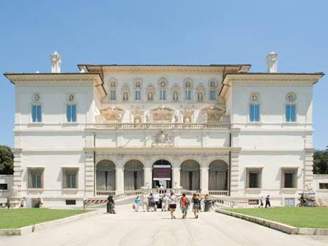 Palazzo / Stabile in vendita a Roma RM