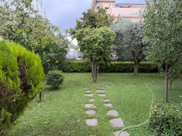 Palazzo / Stabile in vendita a Roma RM