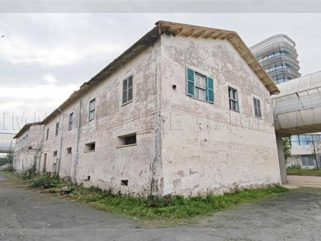 Palazzo / Stabile in vendita a Roma RM