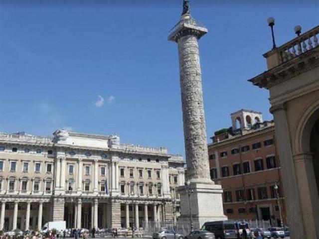 Palazzo / Stabile in vendita a Roma RM