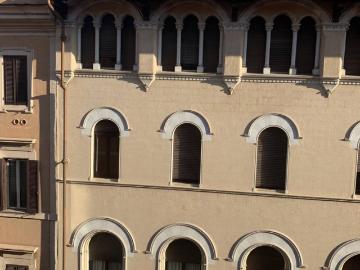 Palazzo / Stabile in vendita a Roma RM