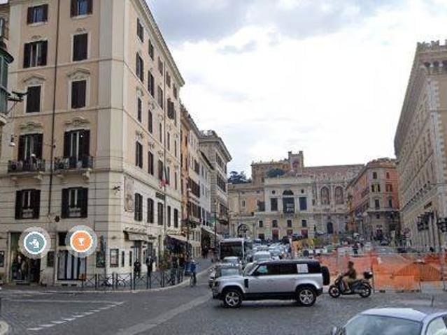 Palazzo / Stabile in vendita a Roma RM