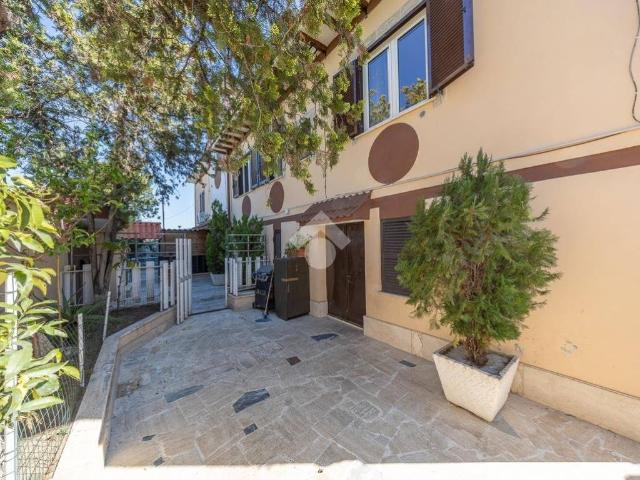 Palazzo / Stabile in vendita a Roma RM
