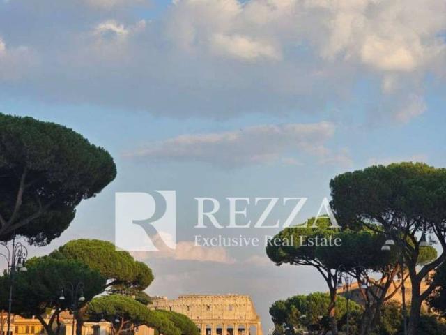 Palazzo / Stabile in vendita a Roma RM