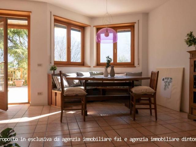 Palazzo / Stabile in vendita a Roverè della Luna TN