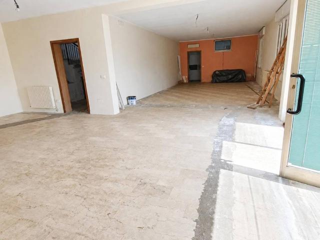 Palazzo / Stabile in vendita a Rovigo RO