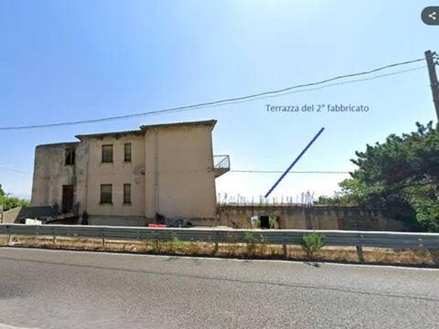 Palazzo / Stabile in vendita a Stalettì CZ