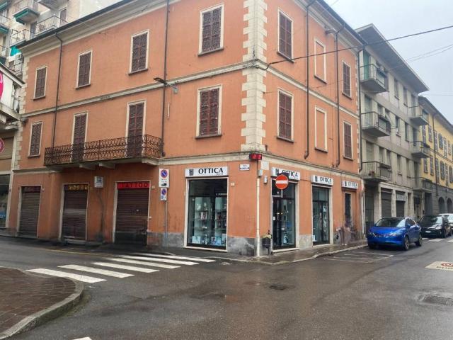 Palazzo / Stabile in vendita a Stradella PV