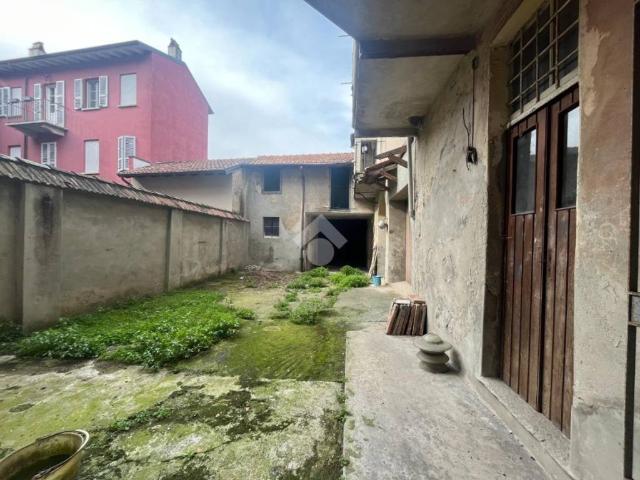 Palazzo / Stabile in vendita a Stradella PV