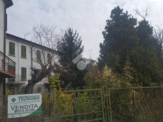 Palazzo / Stabile in vendita a Suzzara MN