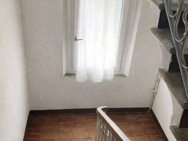 Palazzo / Stabile in vendita a Suzzara MN