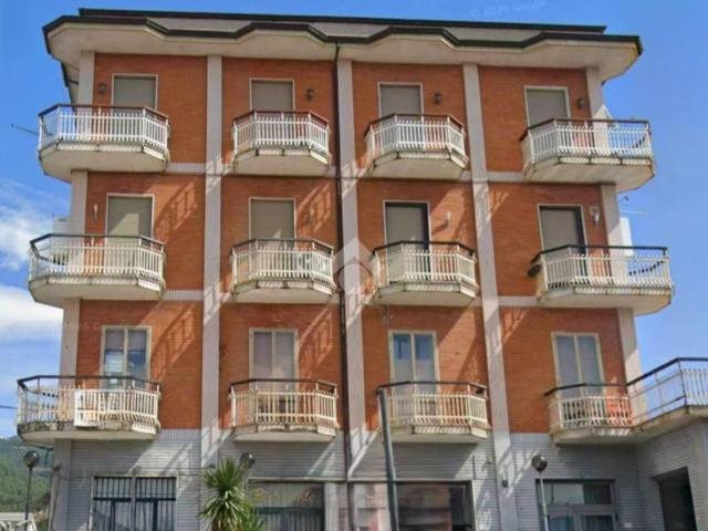 Palazzo / Stabile in vendita a Sala Consilina SA