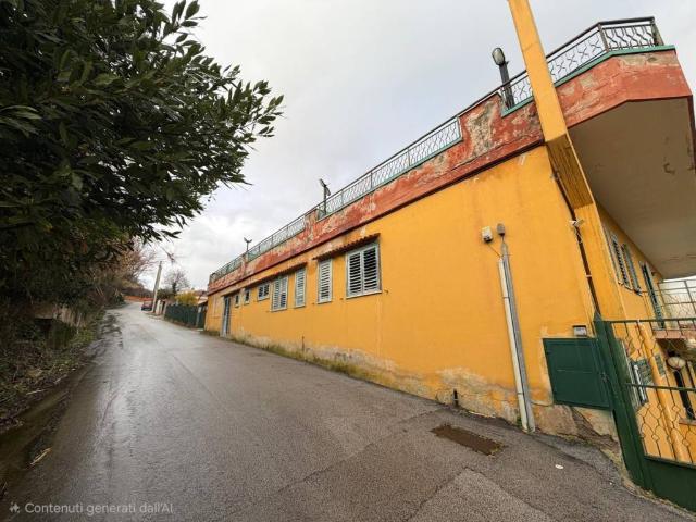 Palazzo / Stabile in vendita a Salerno SA