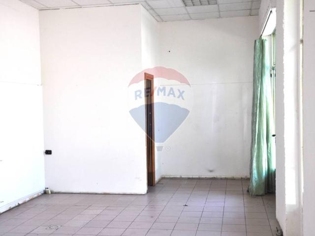 Palazzo / Stabile in vendita a Salsomaggiore Terme PR