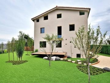 Palazzo / Stabile in vendita a Saludecio RN