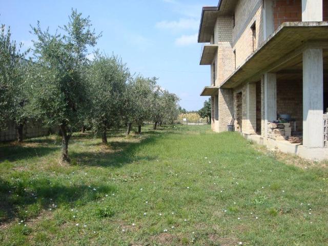 Palazzo / Stabile in vendita a San Vito Chietino CH