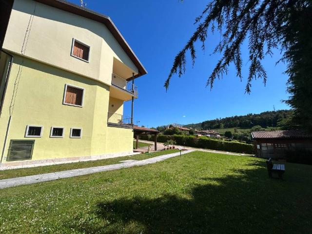 Palazzo / Stabile in vendita a San Zeno di Montagna VR