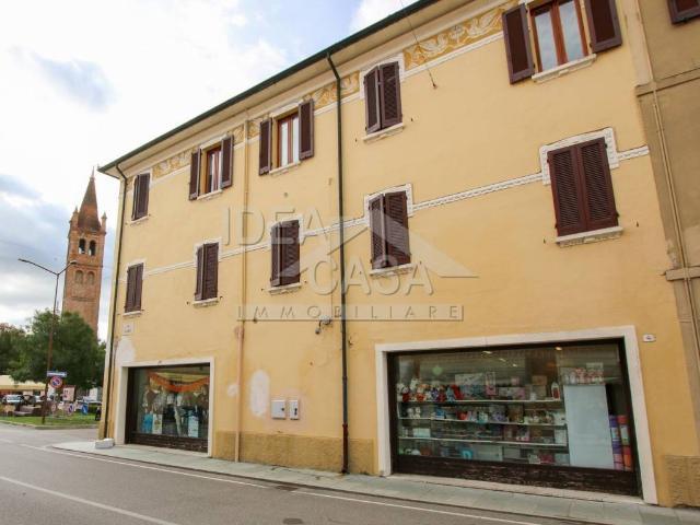 Palazzo / Stabile in vendita a San Benedetto Po MN