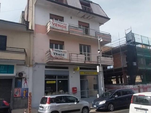 Palazzo / Stabile in vendita a San Cipriano d'Aversa CE