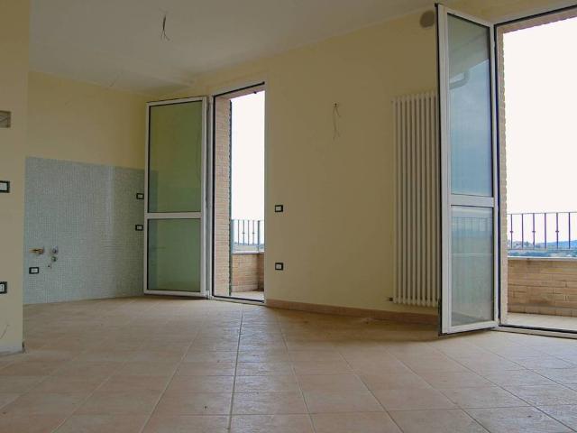 Palazzo / Stabile in vendita a San Costanzo PU