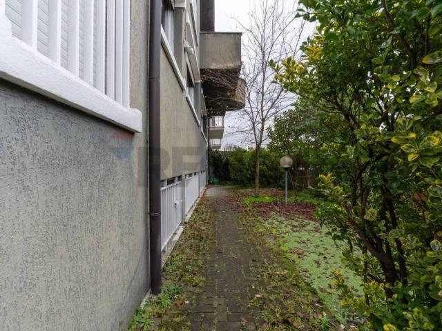 Palazzo / Stabile in vendita a San Donato Milanese MI