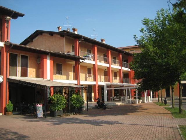 Palazzo / Stabile in vendita a San Gervasio Bresciano BS