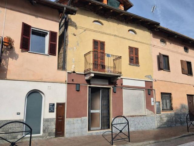 Palazzo / Stabile in vendita a San Germano Vercellese VC