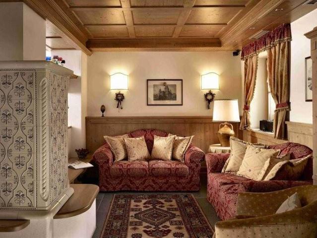 Palazzo / Stabile in vendita a San Giovanni di Fassa TN
