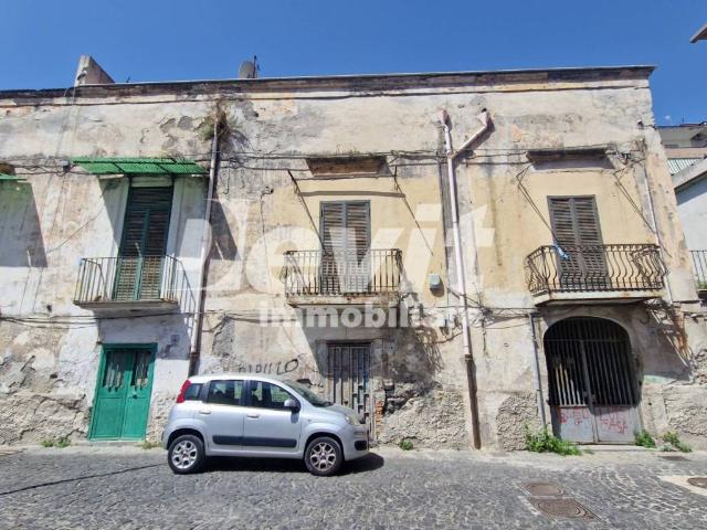 Palazzo / Stabile in vendita a San Giorgio a Cremano NA