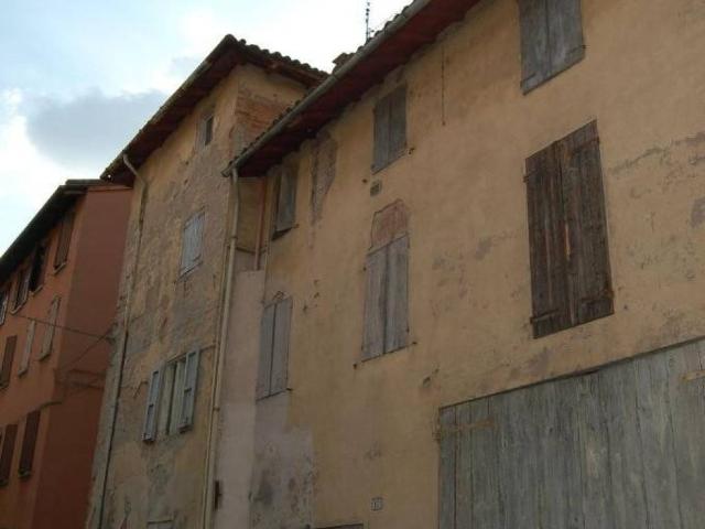 Palazzo / Stabile in vendita a San Giorgio di Piano BO