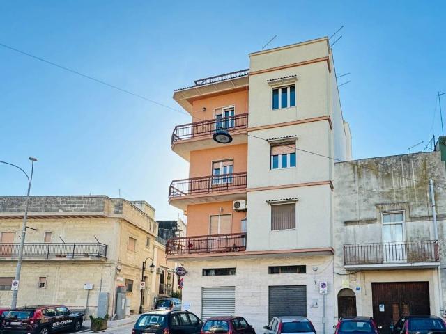 Palazzo / Stabile in vendita a San Giorgio Ionico TA