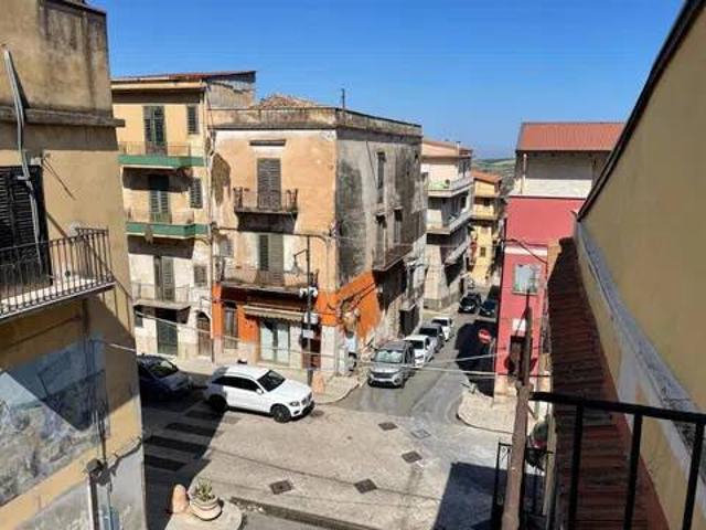 Palazzo / Stabile in vendita a San Giuseppe Jato PA