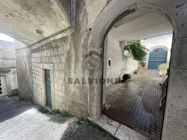 Palazzo / Stabile in vendita a San Lorenzo Maggiore BN