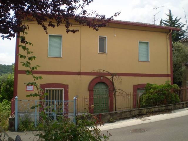 Palazzo / Stabile in vendita a San Martino Sannita BN