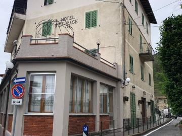 Palazzo / Stabile in vendita a San Marcello Piteglio PT