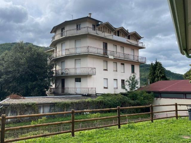 Palazzo / Stabile in vendita a San Marcello Piteglio PT