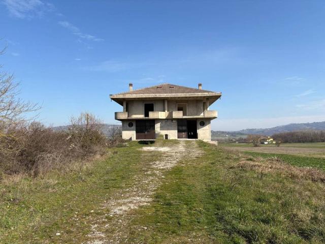 Palazzo / Stabile in vendita a San Polo Matese CB