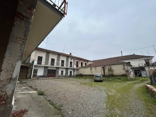 Palazzo / Stabile in vendita a San Salvatore Monferrato AL