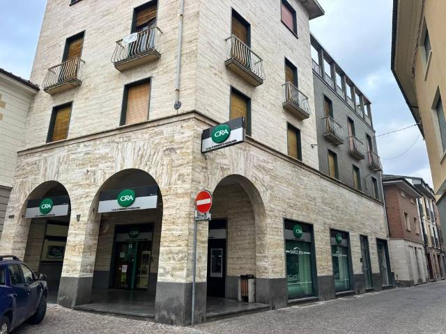 Palazzo / Stabile in vendita a San Salvatore Monferrato AL
